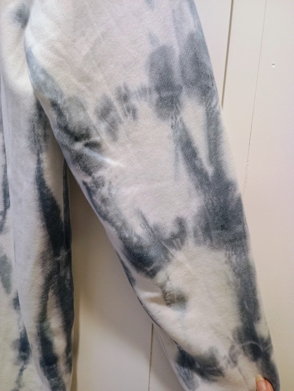 GAP White and Blue/ Gray Tie-Dye Zip Hoodie - Picture 4 of 4